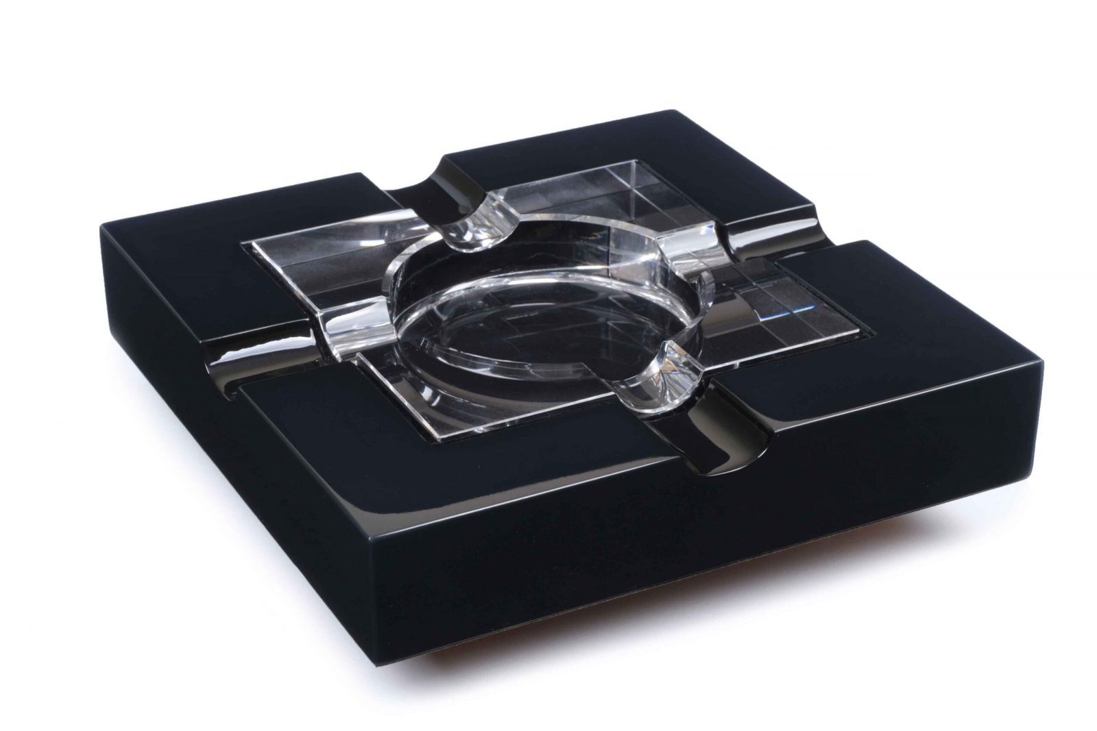 Пепельница Howard Miller на 4 сигары, Черный лак 810-081