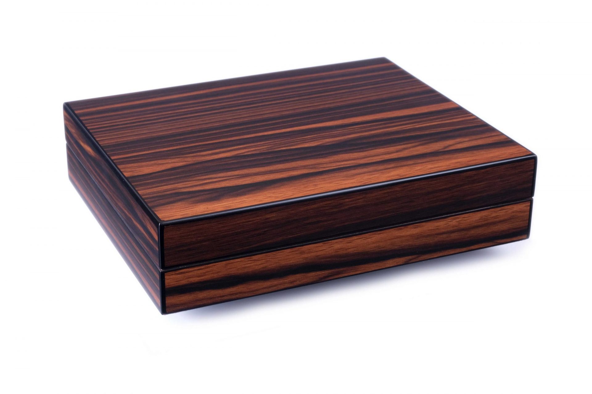 Хьюмидор Lubinski на 25 сигар, Макассар