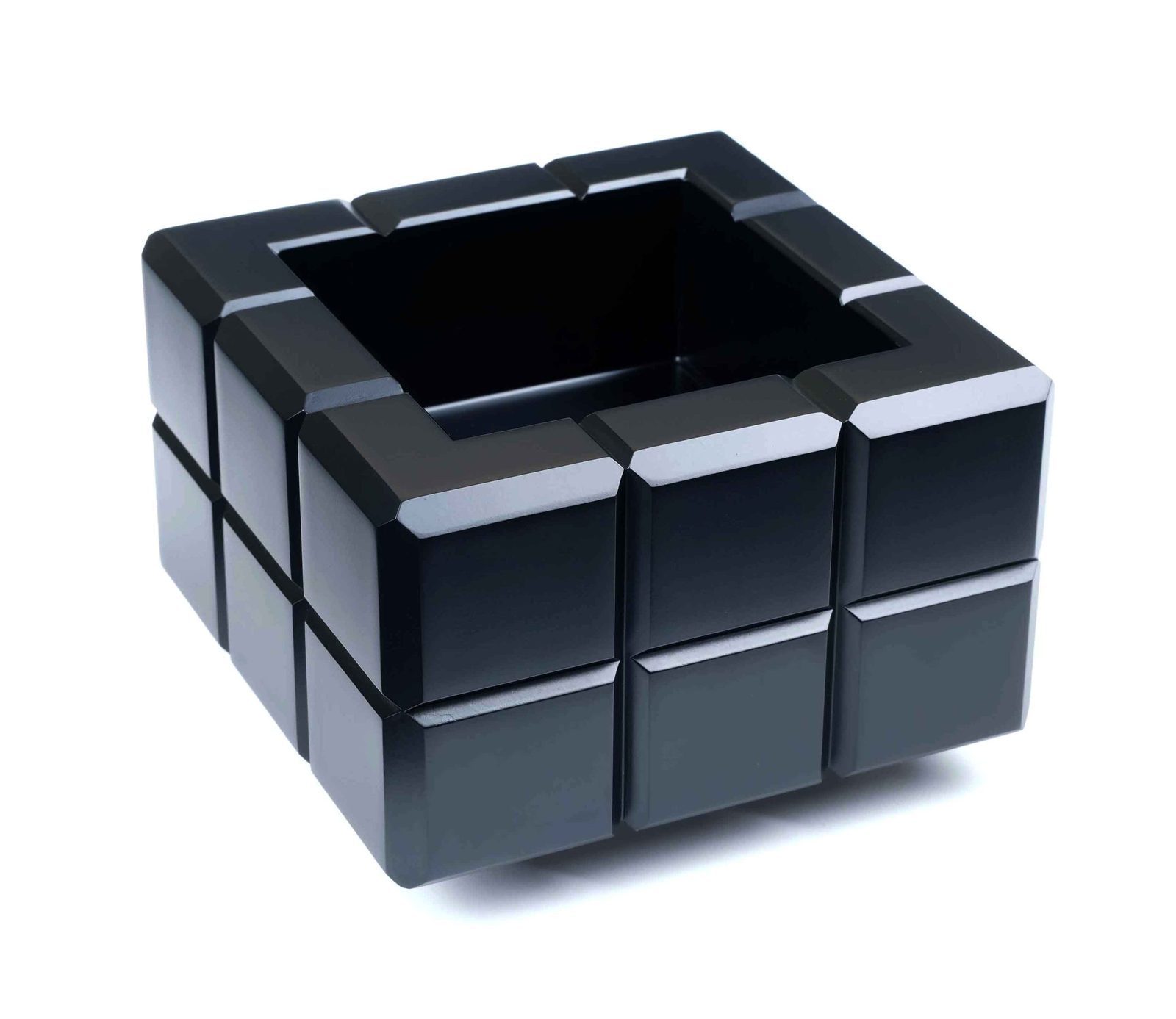 Пепельница Colibri Heritage Cube, Черный лак AT125T1