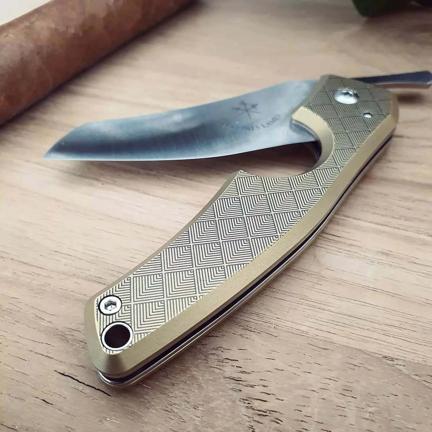 BRASS LEAVES preview