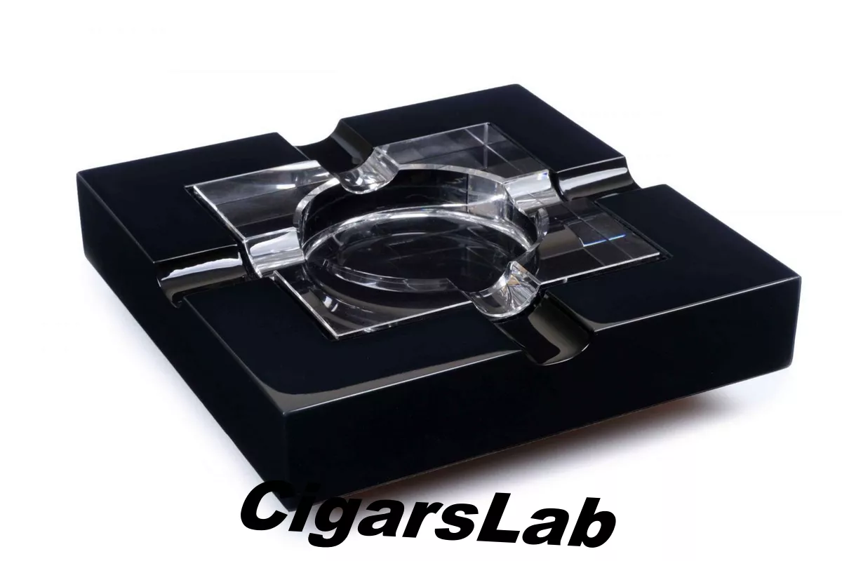 Пепельница Howard Miller на 4 сигары, Черный лак 810-081