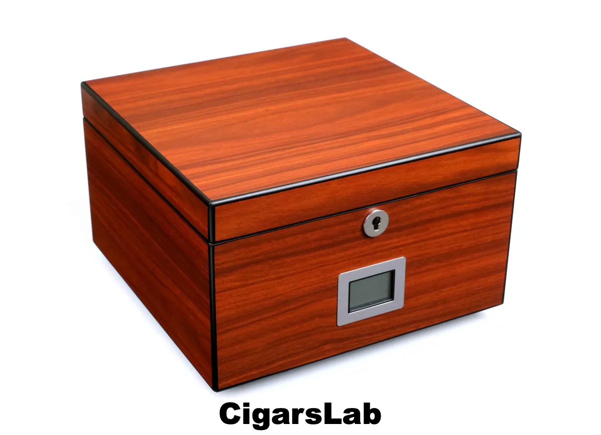 Хьюмидор Lubinski на 50 сигар, Орех