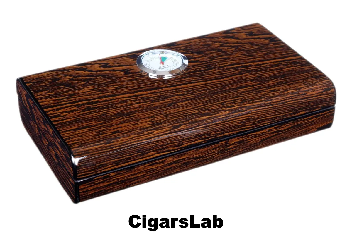 Хьюмидор Lubinski дорожный на 5 сигар, Железное дерево